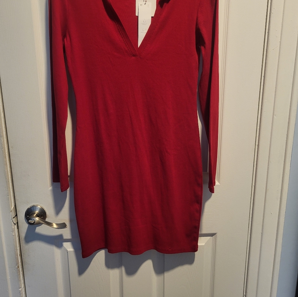Zara Red Long Sleeve Vneck Dress Size Lg NWT
